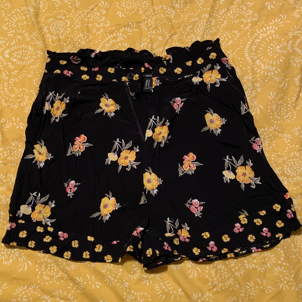 Floral high waisted shorts